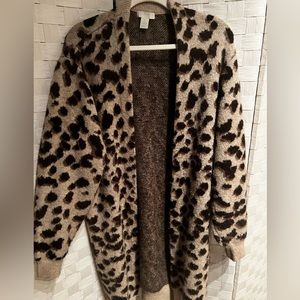 Leopard print long sleeve cardigan women’s size S
